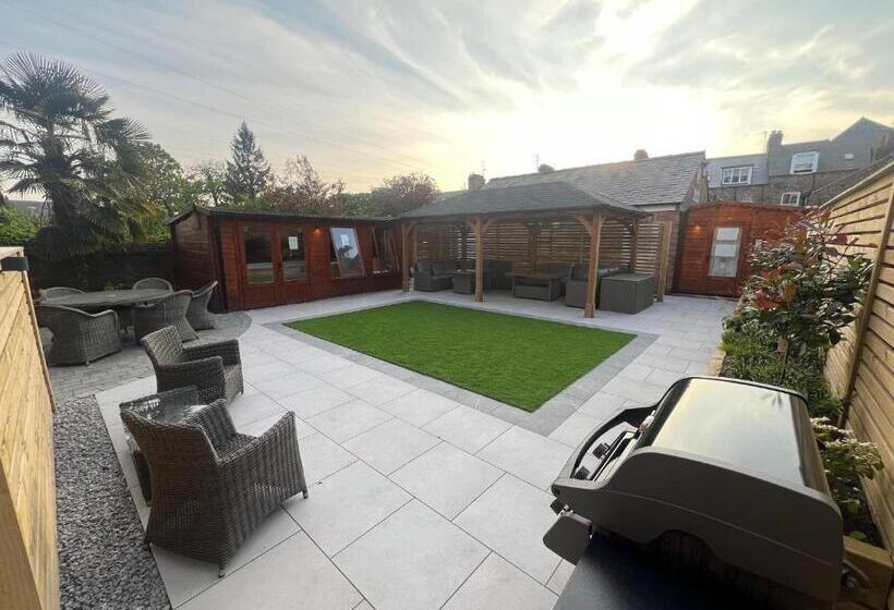 Hedley House Hotel & Apartments