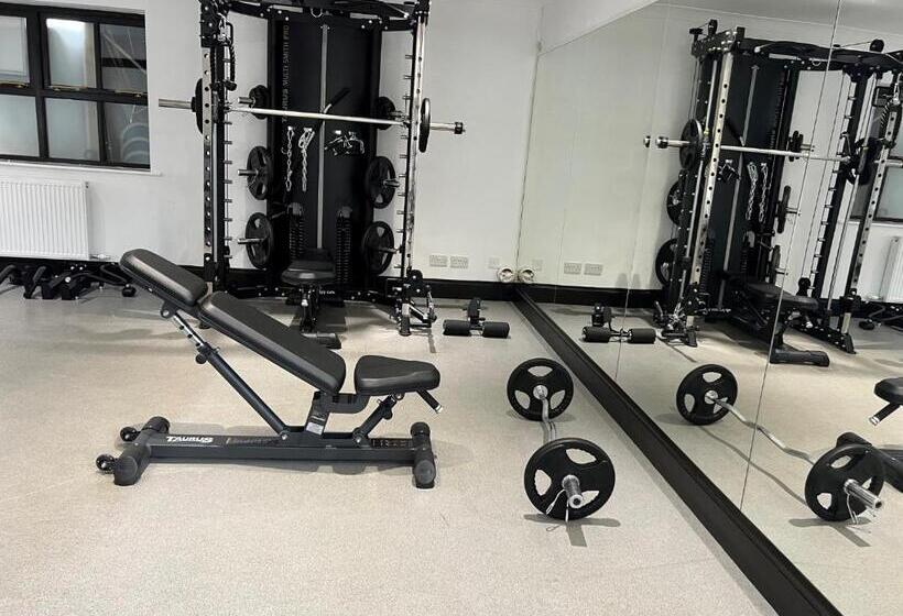 Hedley House Hotel & Apartments