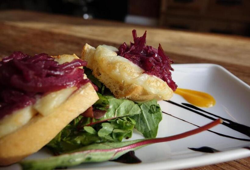 Hedley House Hotel & Apartments