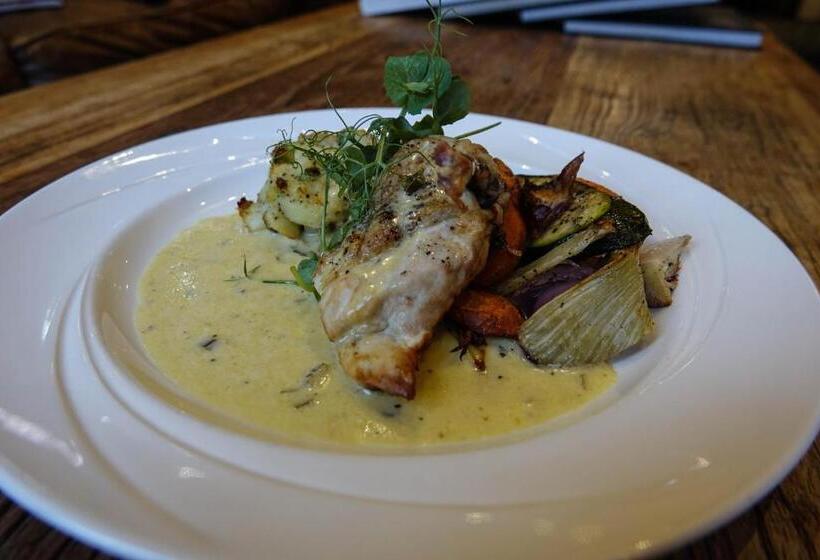 Hedley House Hotel & Apartments