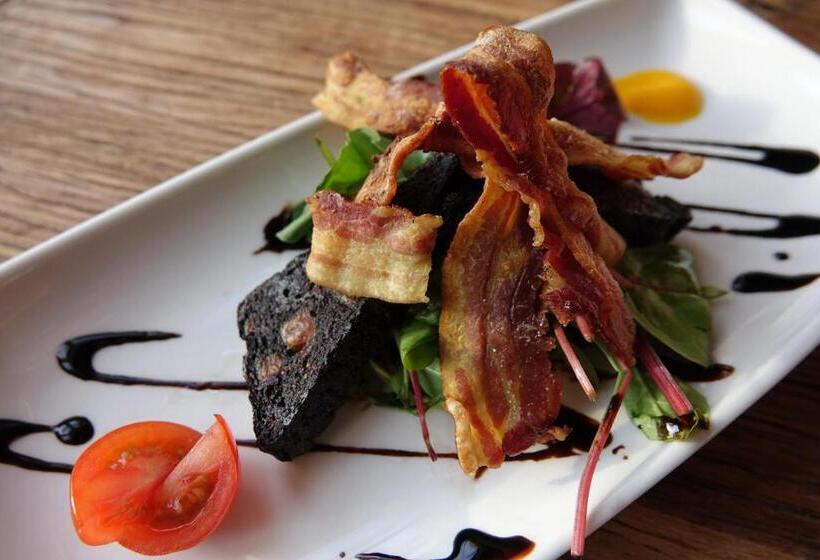 Hedley House Hotel & Apartments