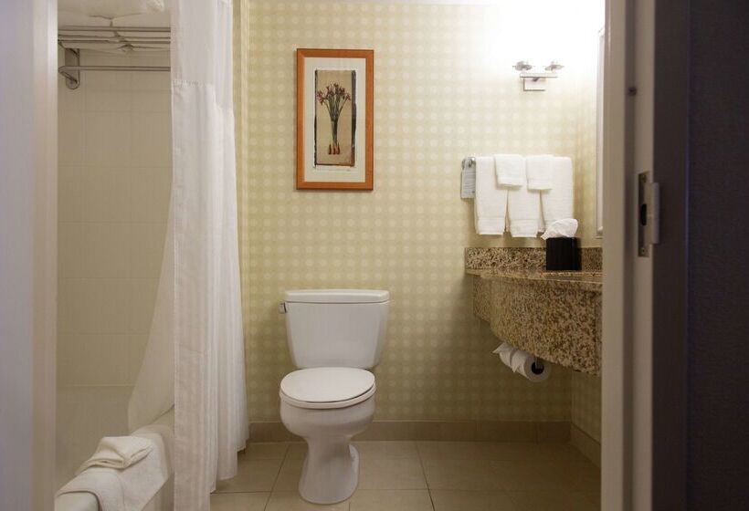 هتل Hilton Garden Inn Myrtle Beach/coastal Grand Mall