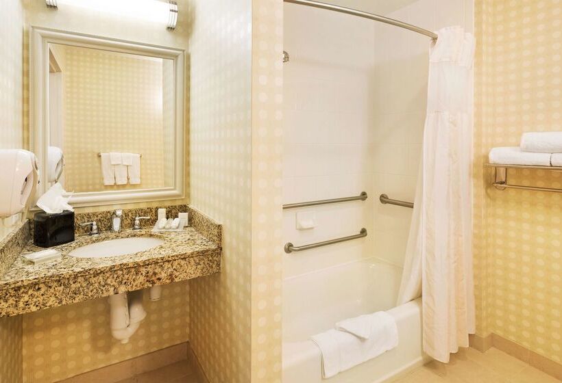 هتل Hilton Garden Inn Myrtle Beach/coastal Grand Mall