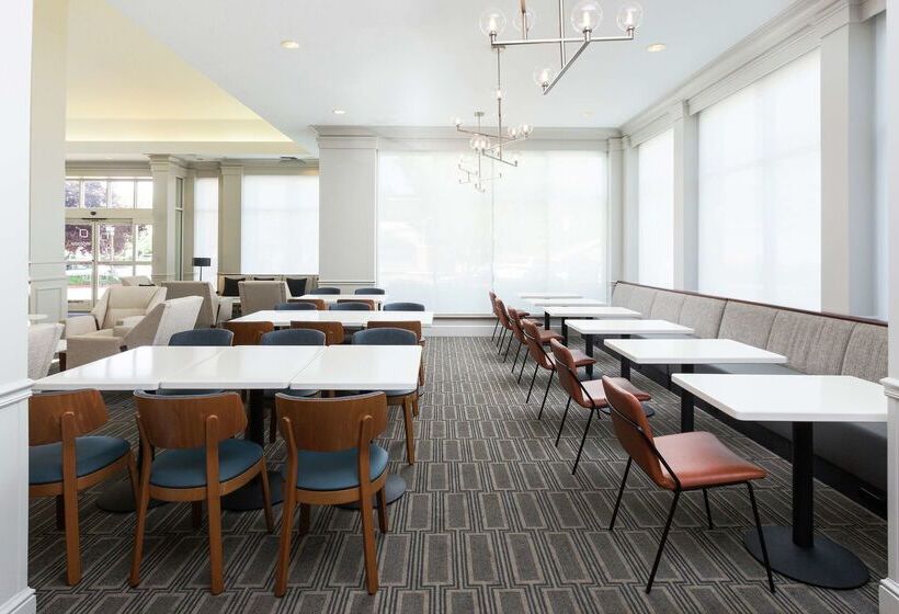 בית מלון כפרי Hilton Garden Inn Oakland / San Leandro