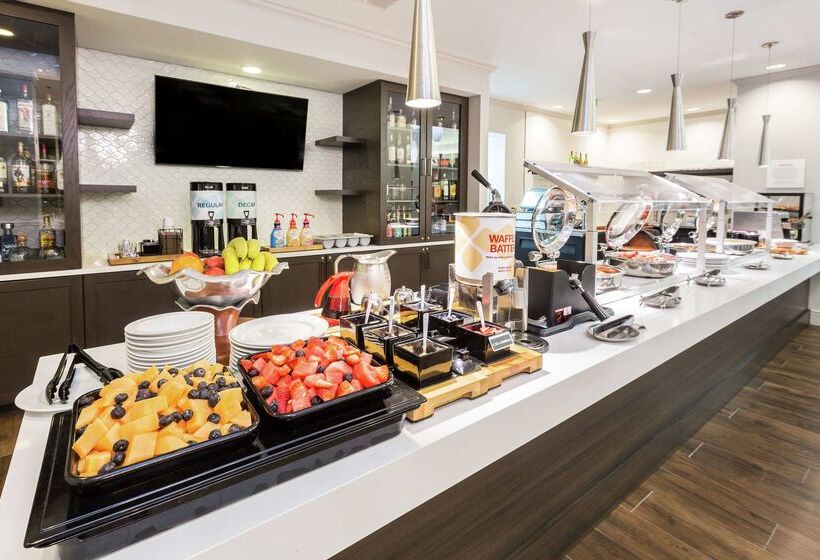 בית מלון כפרי Hilton Garden Inn Oakland / San Leandro