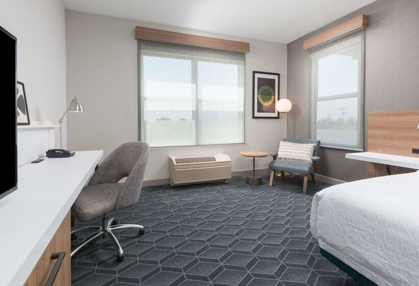 בית מלון כפרי Hilton Garden Inn Oakland / San Leandro