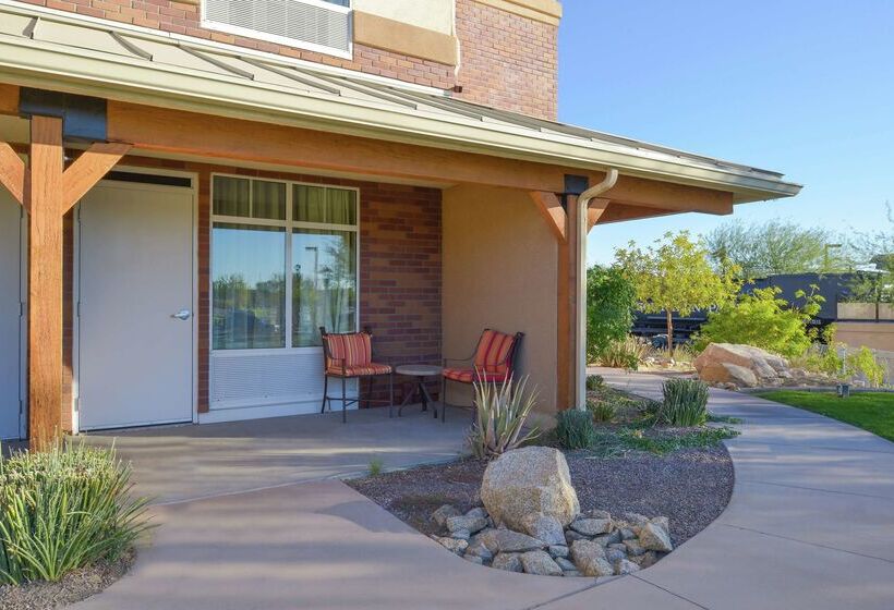 هتل Hilton Garden Inn Yuma Pivot Point
