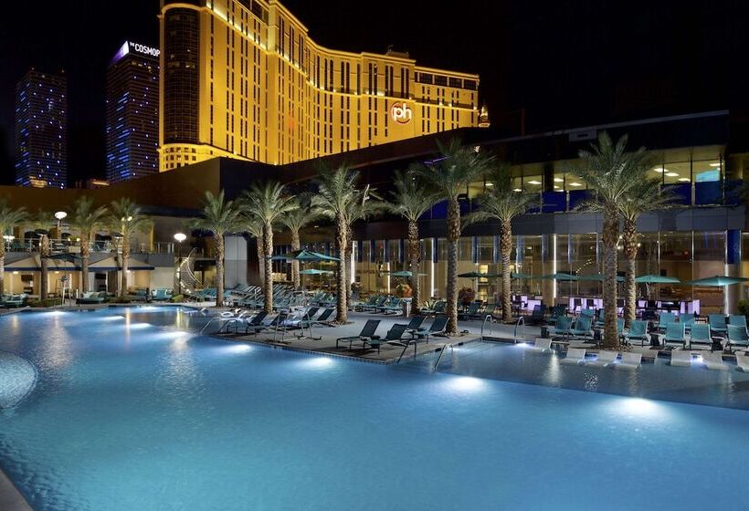 Отель Hilton Grand Vacations Club Elara Center Strip Las Vegas