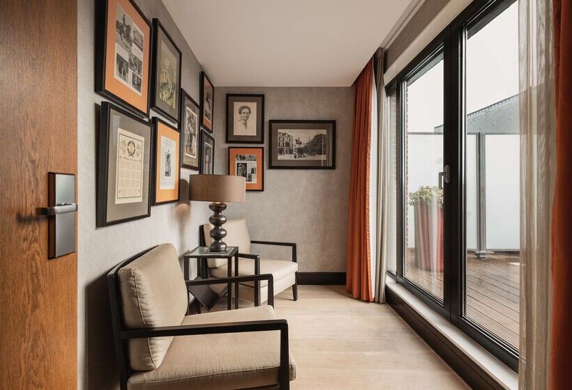 호텔 Hilton The Hague