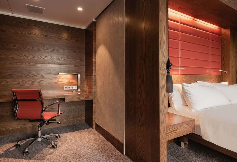 호텔 Hilton The Hague