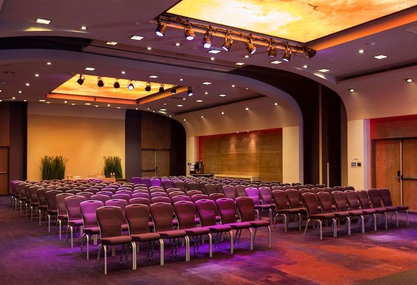 호텔 Hilton The Hague