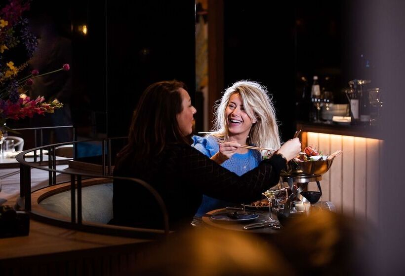 호텔 Hilton The Hague