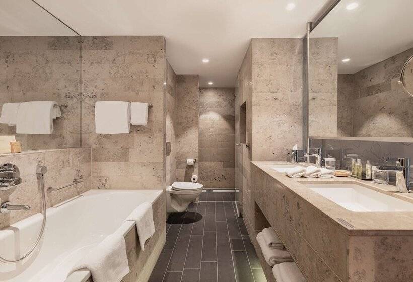 호텔 Hilton The Hague