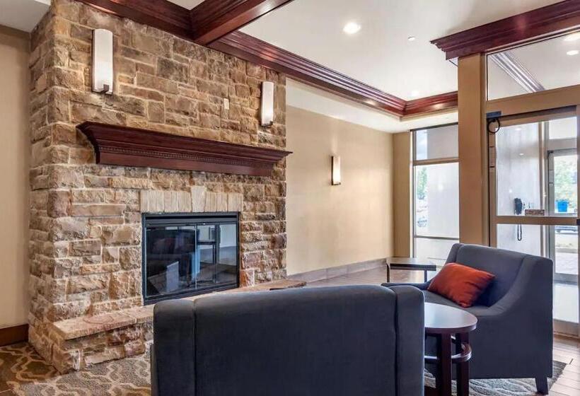 酒店 Holiday Inn Express & Suites Milwaukee Nw Park Place, An Ihg