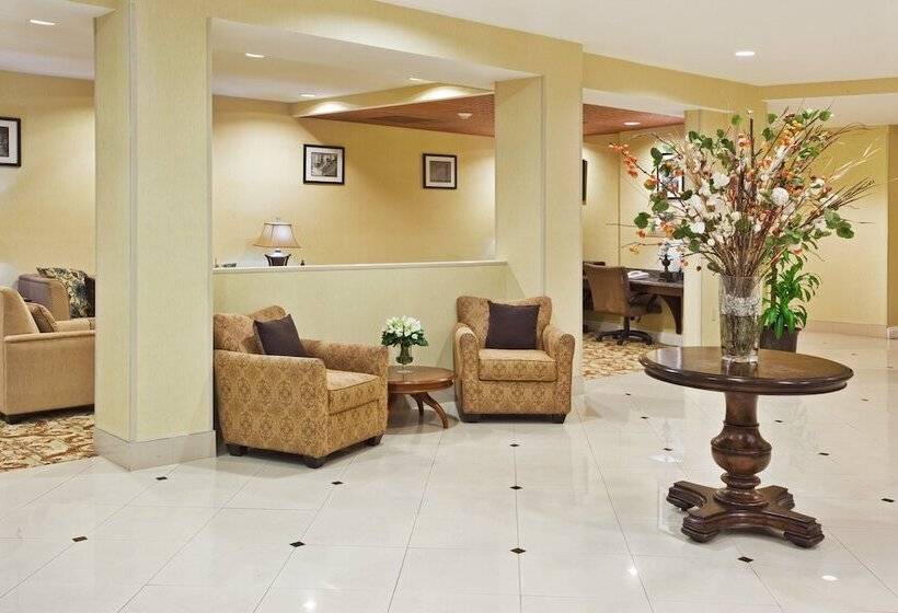 هتل Holiday Inn Express Savannah Airport, An Ihg