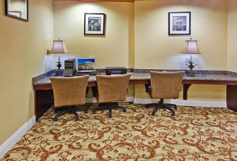 בית מלון כפרי Holiday Inn Express Savannah Airport, An Ihg