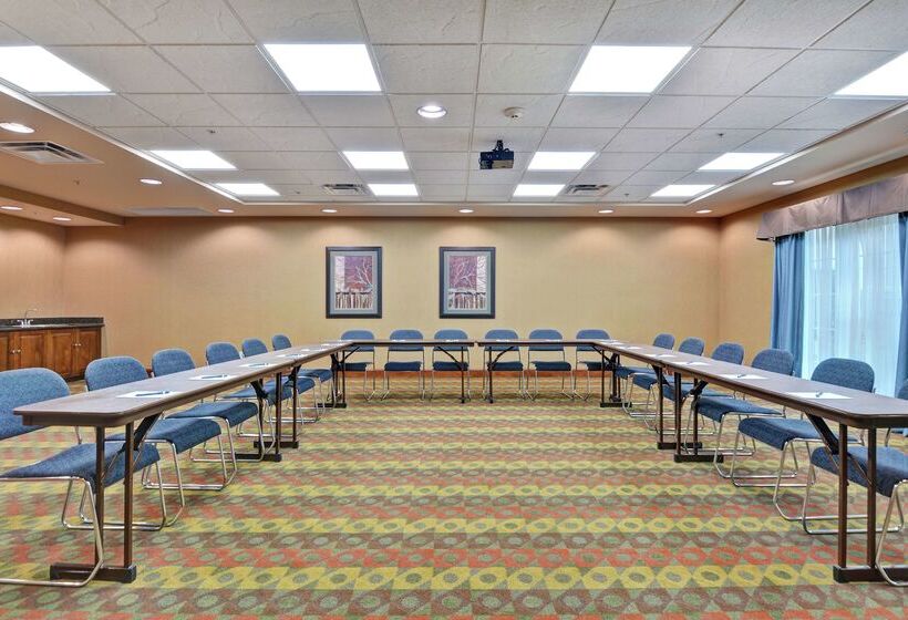 هتل Homewood Suites By Hilton Fayetteville