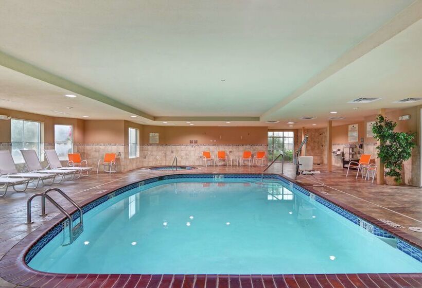 هتل Homewood Suites By Hilton Fayetteville