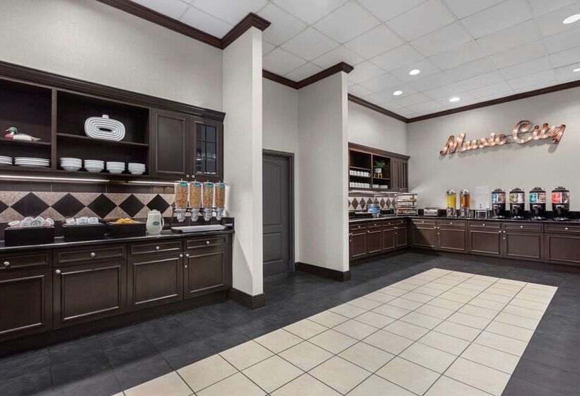 هتل Homewood Suites By Hilton Nashvilledowntown