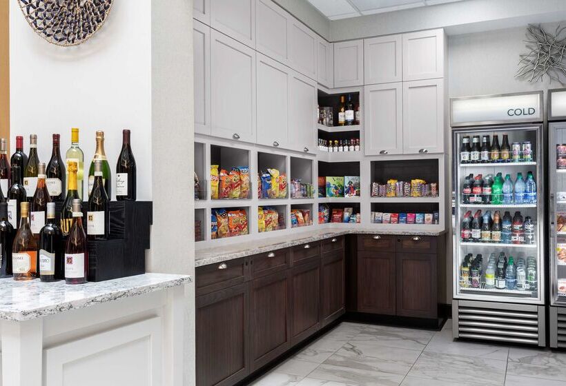 هتل Homewood Suites By Hilton Nashvilledowntown