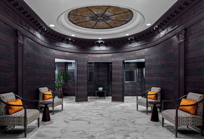 هتل Homewood Suites By Hilton Nashvilledowntown