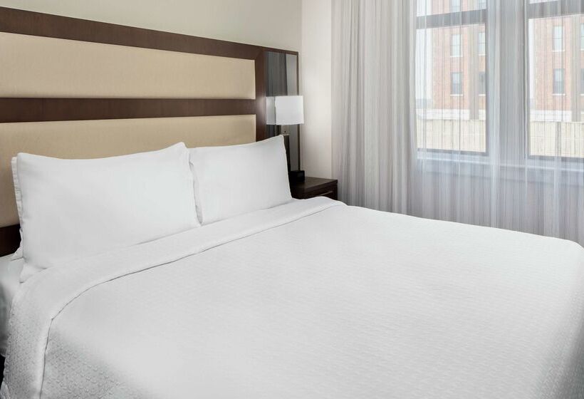 هتل Homewood Suites By Hilton Nashvilledowntown