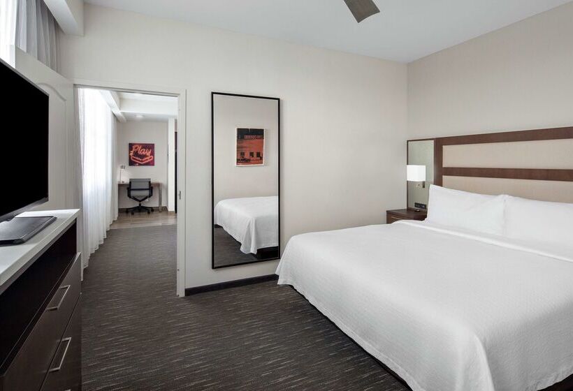 هتل Homewood Suites By Hilton Nashvilledowntown