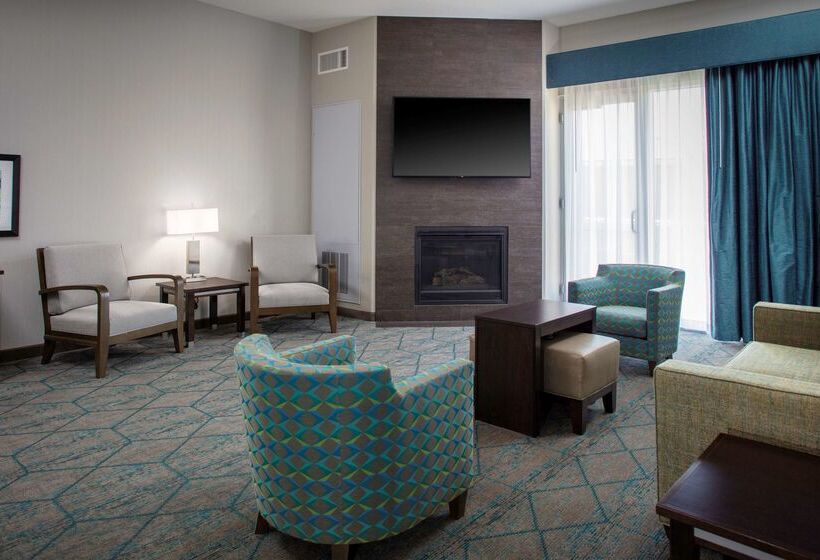 هتل Homewood Suites By Hilton Phoenix Airport South