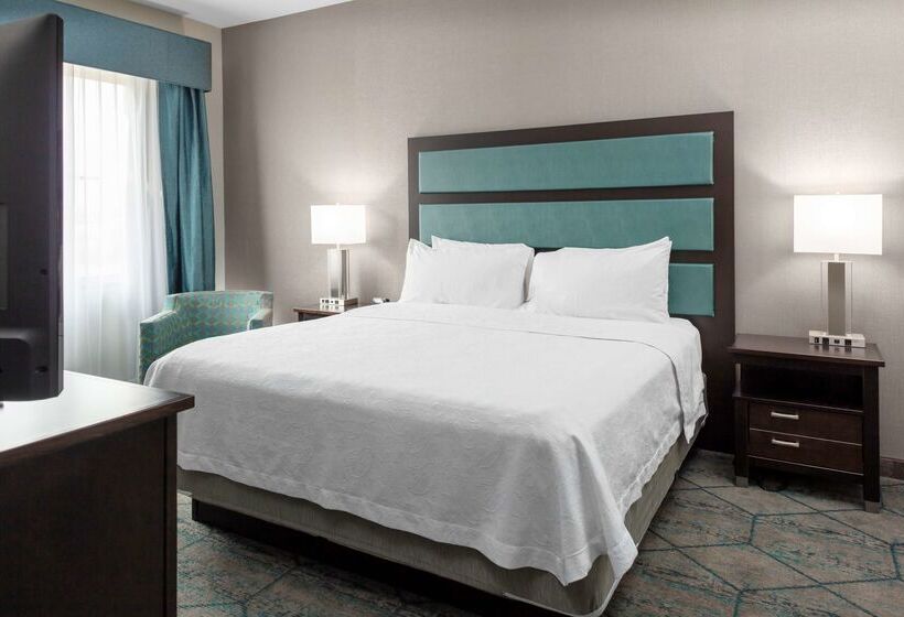 هتل Homewood Suites By Hilton Phoenix Airport South