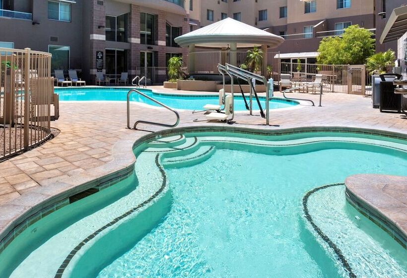 هتل Homewood Suites By Hilton Phoenix Airport South