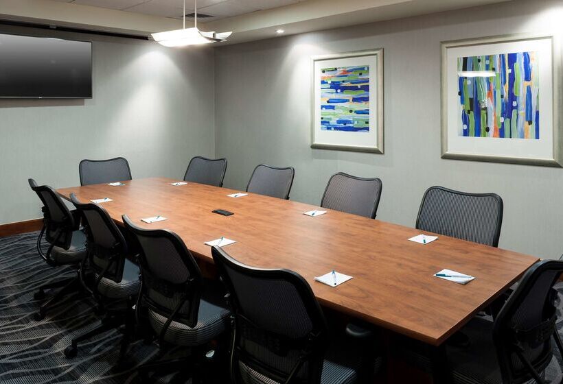 هتل Homewood Suites By Hilton Phoenix Northhappy Valley