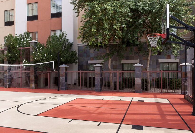 هتل Homewood Suites By Hilton Phoenix Northhappy Valley