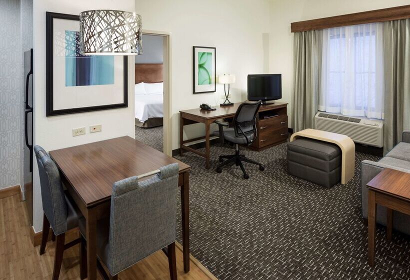 هتل Homewood Suites By Hilton Phoenix Northhappy Valley