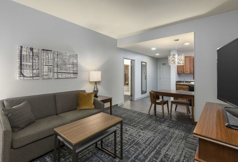 هتل Homewood Suites By Hilton Phoenix Northhappy Valley