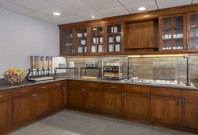 هتل Homewood Suites By Hilton Phoenix Northhappy Valley