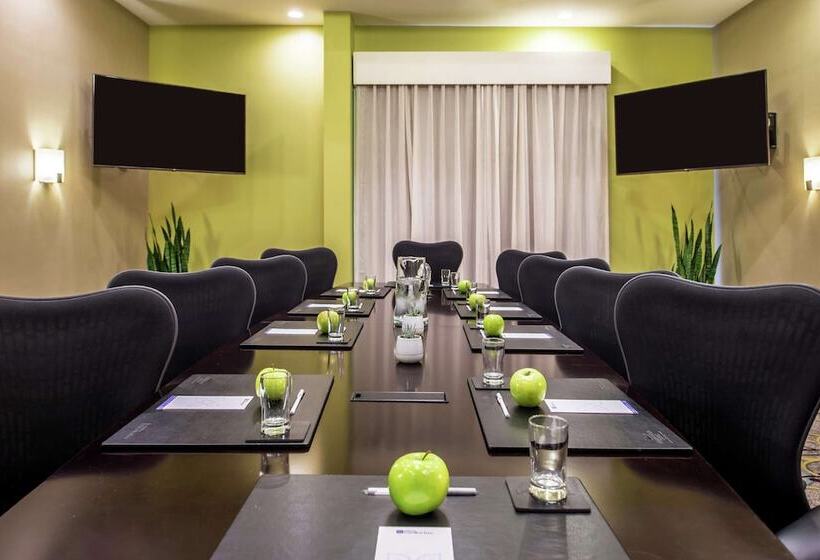 فندق Homewood Suites By Hilton Jacksonville Downtown Southbank