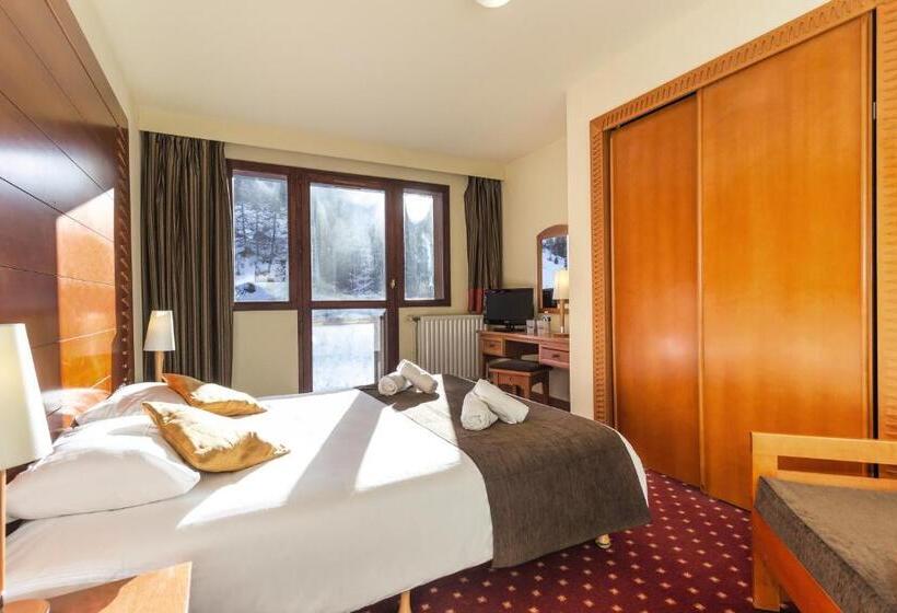 فندق Hôtel La Plagne Le Terra Nova