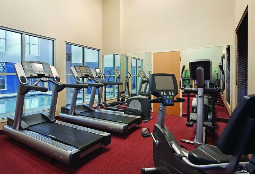 هتل Hyatt House Chicago Schaumburg