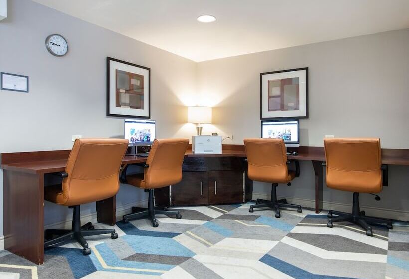 هتل Hyatt House Chicago Schaumburg