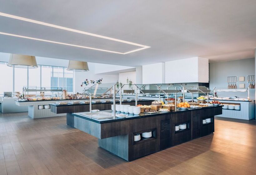 Отель Iberostar Selection Lagos Algarve