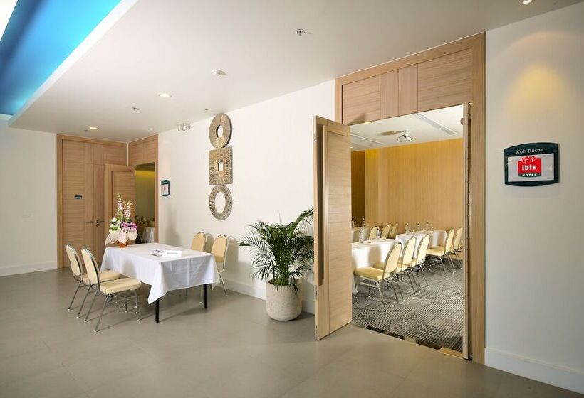 Отель Ibis Phuket Kata
