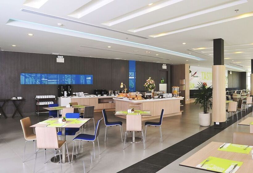 Отель Ibis Phuket Kata