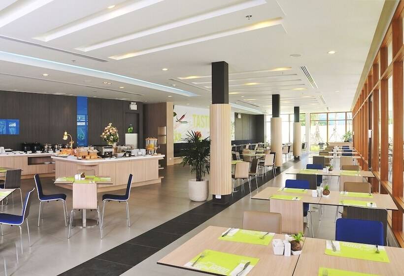 Отель Ibis Phuket Kata