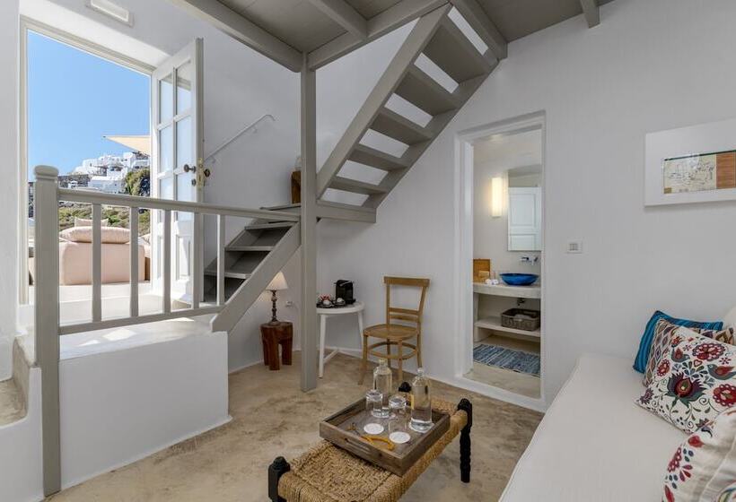 Iconic Santorini, A Boutique Cave Hotel By Sandglass