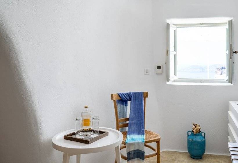 Iconic Santorini, A Boutique Cave Hotel By Sandglass