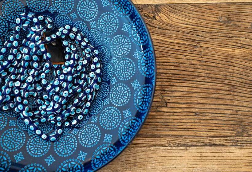 Iconic Santorini, A Boutique Cave Hotel By Sandglass