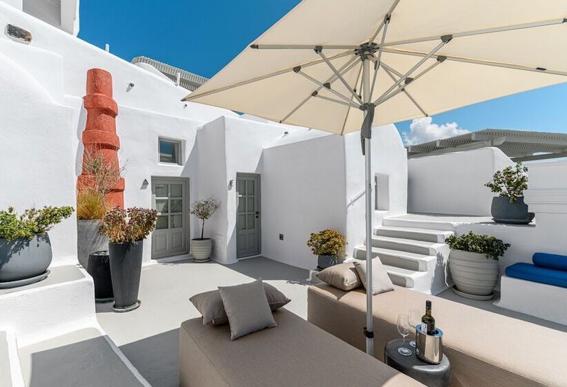 Iconic Santorini, A Boutique Cave Hotel By Sandglass