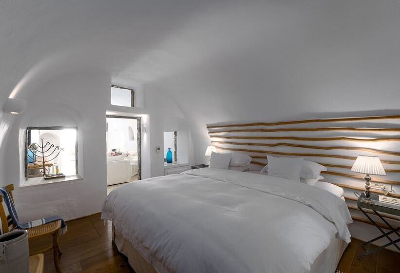 Iconic Santorini, A Boutique Cave Hotel By Sandglass