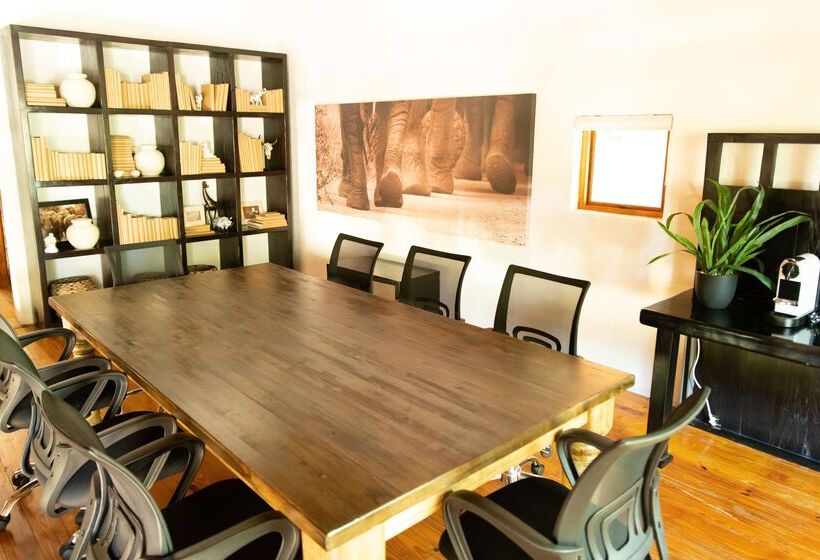 ホテル Kuname River Lodge