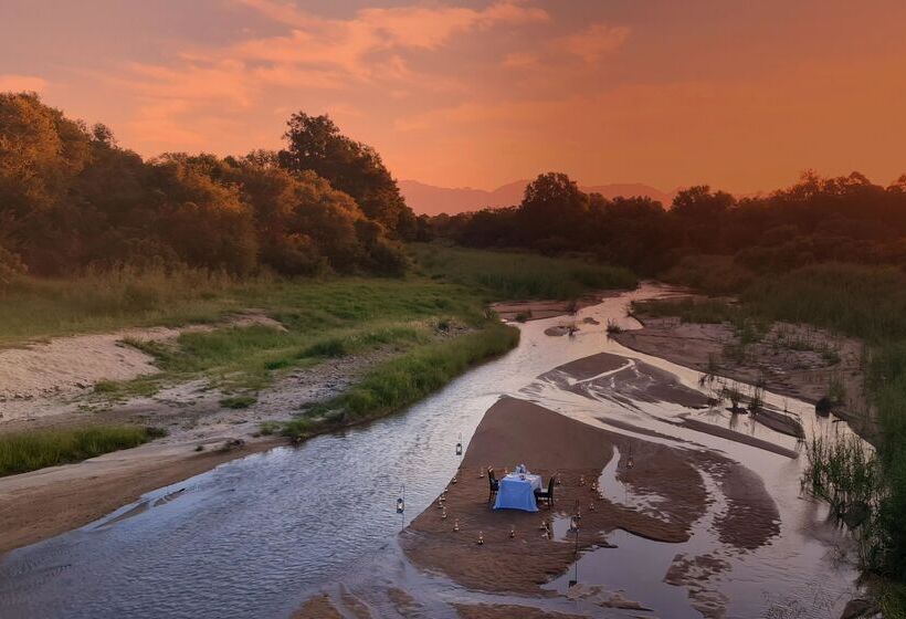 ホテル Kuname River Lodge